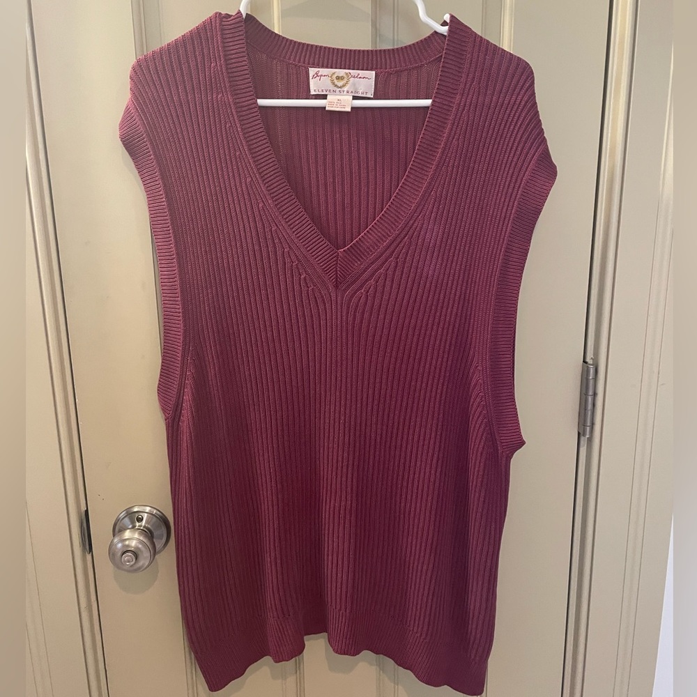 Byron Nelson 100% silk sweater vest